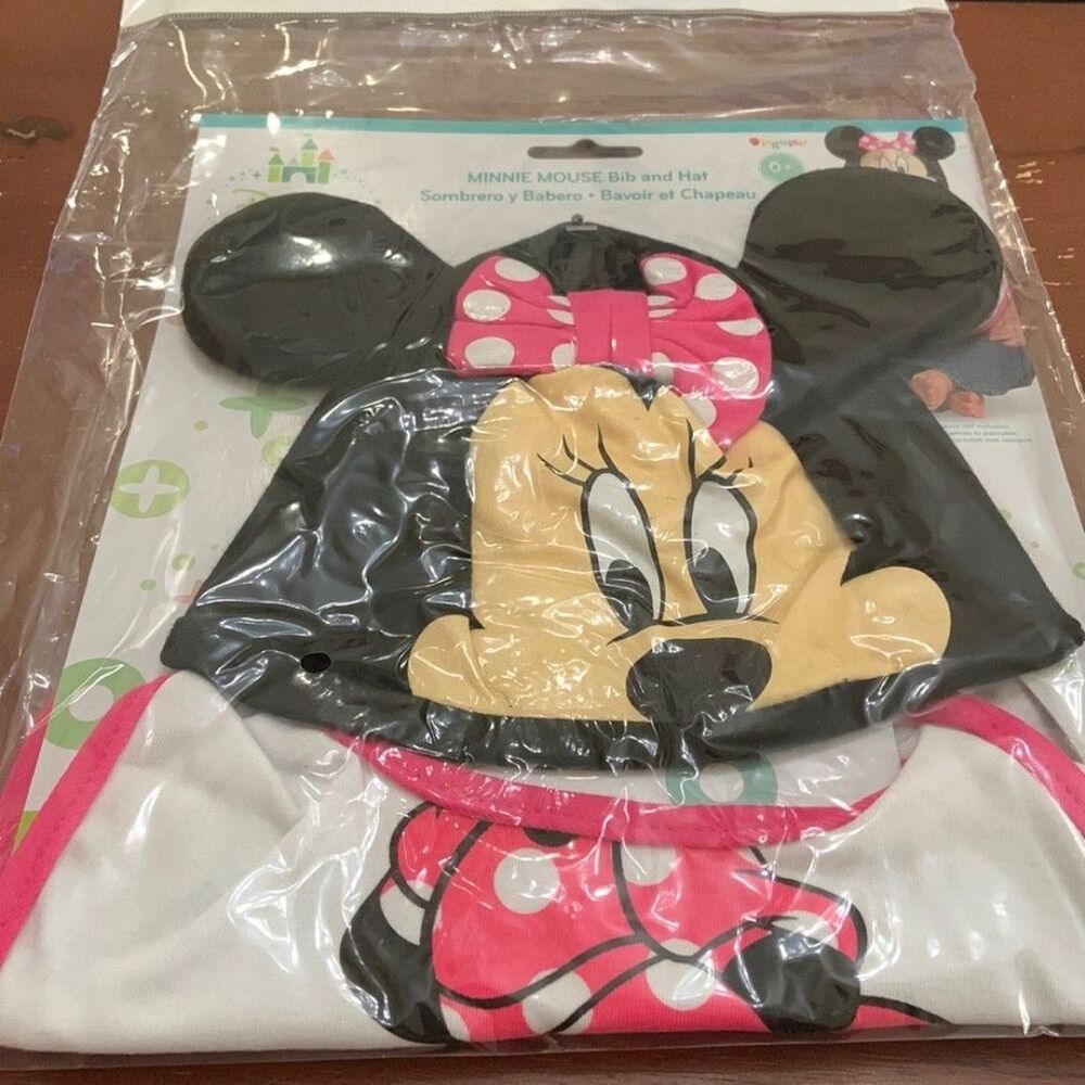 Disney baby Minnie Mouse Bib and  Hat size 0+ New